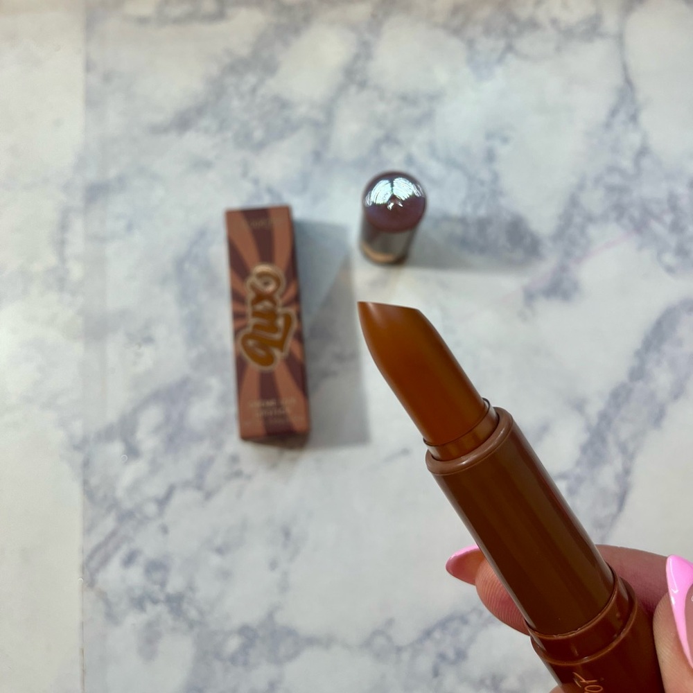BNWT Colourpop Chocolate Lux Creme Lux Lipstick “Dulce De Leche”